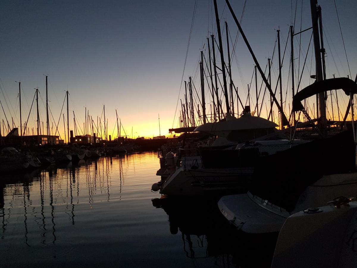 La Rochelle Sur L'Eau Hotell Exteriör bild